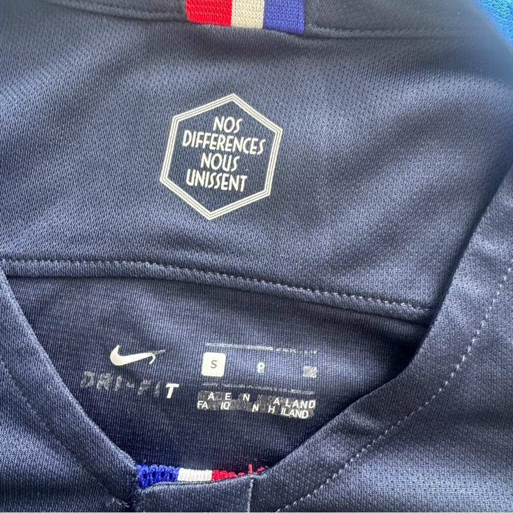 NIKE WOMEN'S FRANCE SOCCER  tee shirt jersey  navy blue size S - Picture 12 of 17